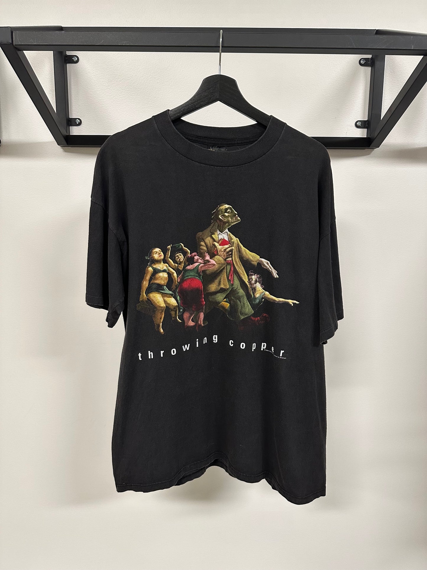 Vintage Throwing Copper shirt XL